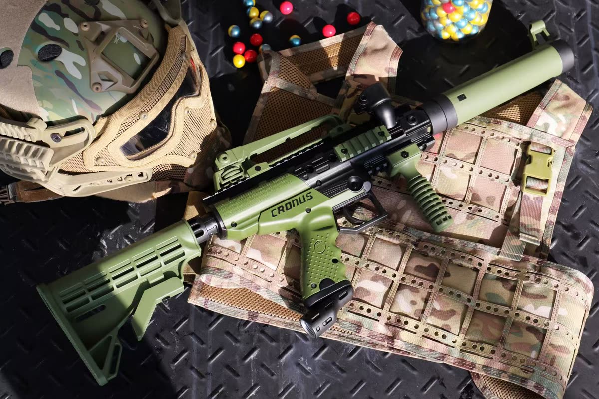 Tippmann Cronus paintball marker in olive